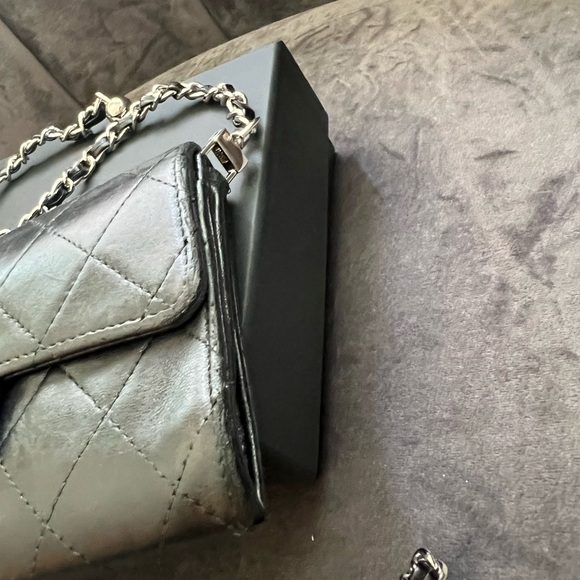 Reserved-CHANEL Matelasse gusseted flap wallet - Picture 7 of 17